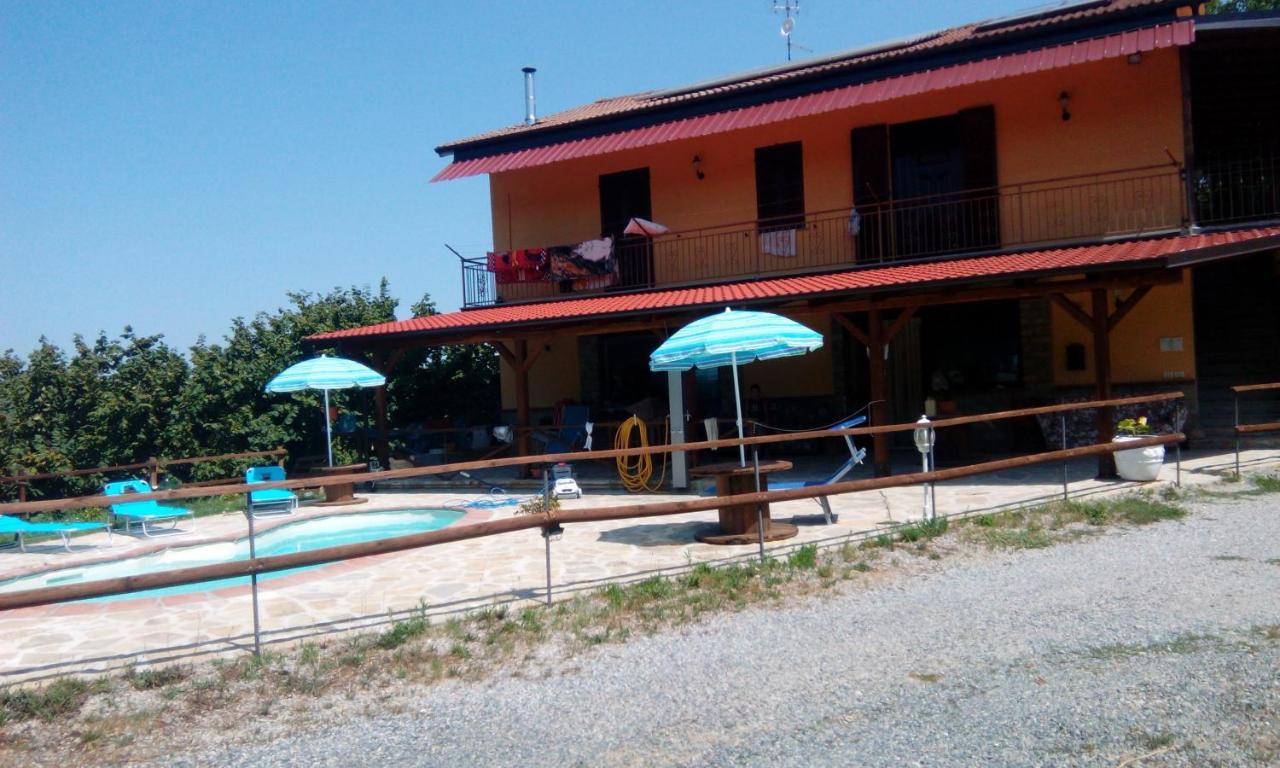 Agriturismo Nizur'In Roccaverano Eksteriør bilde